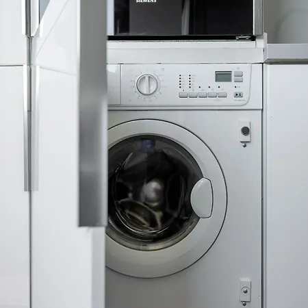 Przytulny Z Parkingiem Partynice We Wroclawiu By Renters Vratislav