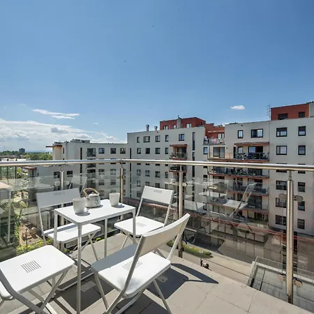 Przytulny Z Parkingiem Partynice We Wroclawiu By Renters