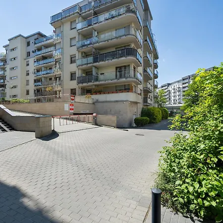 Przytulny Z Parkingiem Partynice We Wroclawiu By Renters Appartement Wrocław